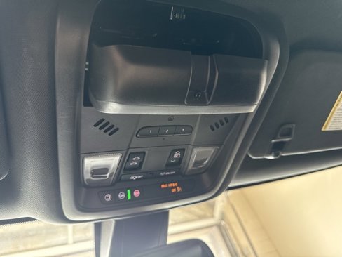 Used 2021 Chevrolet Blazer RS w/ Enhanced Convenience Package image 27
