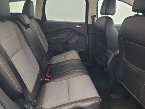 Used 2017 Ford Escape SE w/ SE Sport Appearance Package image 19