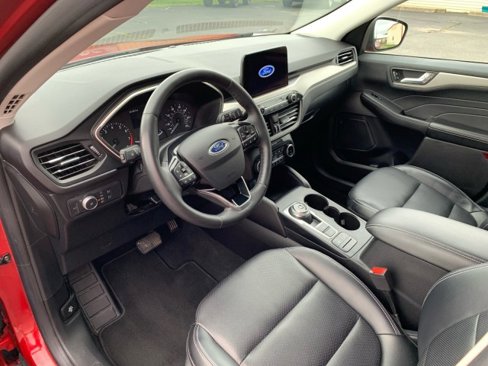Used 2022 Ford Escape SEL image 9