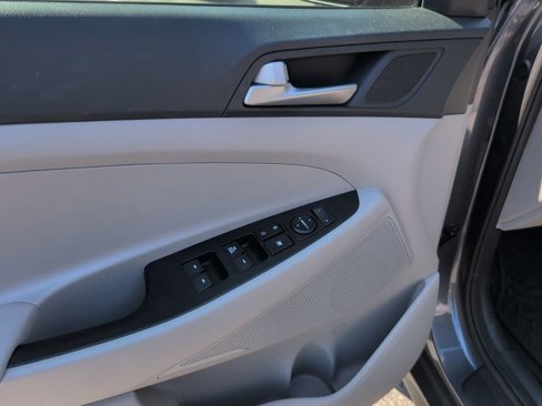 Used 2021 Hyundai Tucson SE image 22