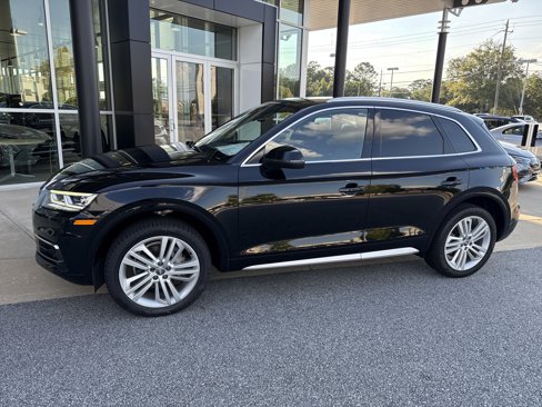 Used 2018 Audi Q5 Prestige w/ Prestige Package image 3