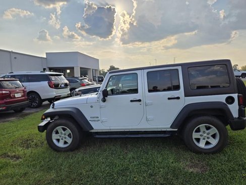 Used 2017 Jeep Wrangler Unlimited Sport w/ Quick Order Package 24S image 4
