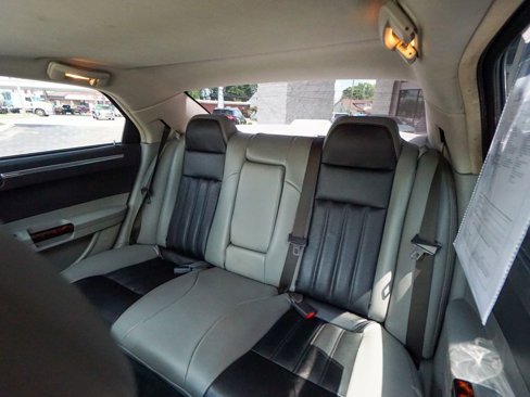 Used 2007 Chrysler 300 C image 28