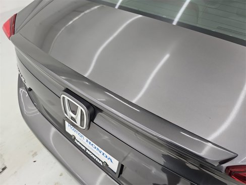 Used 2018 Honda Civic Touring image 41