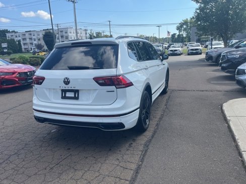 Used 2022 Volkswagen Tiguan SE R-Line image 14
