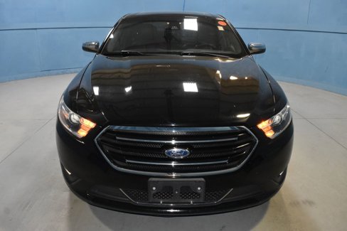 Used 2018 Ford Taurus Limited image 21