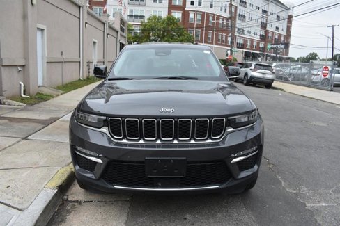 Used 2023 Jeep Grand Cherokee 4WD 4xe image 2