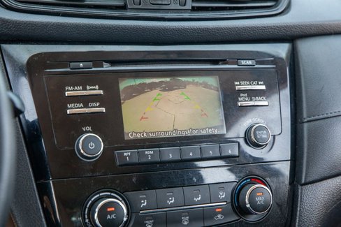Used 2017 Nissan Rogue S image 16
