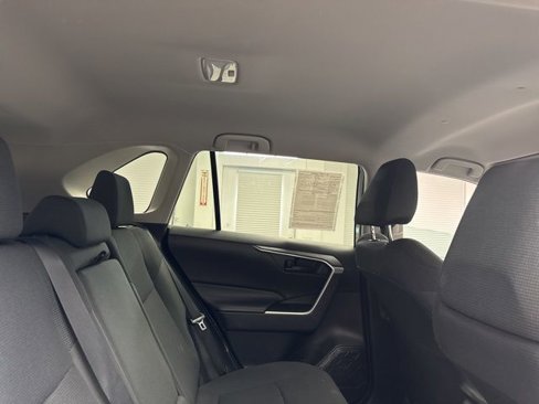 Used 2019 Toyota RAV4 LE image 13
