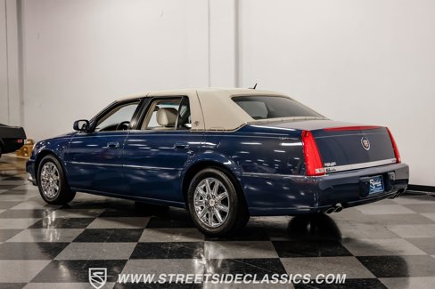 Used 2008 Cadillac DTS Luxury III image 8