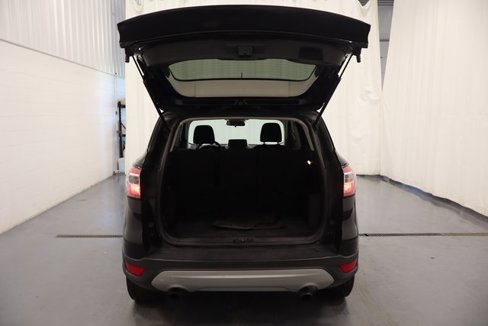 Used 2017 Ford Escape SE w/ SE Cold Weather Package image 17
