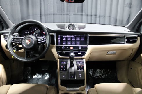 Used 2025 Porsche Macan image 20