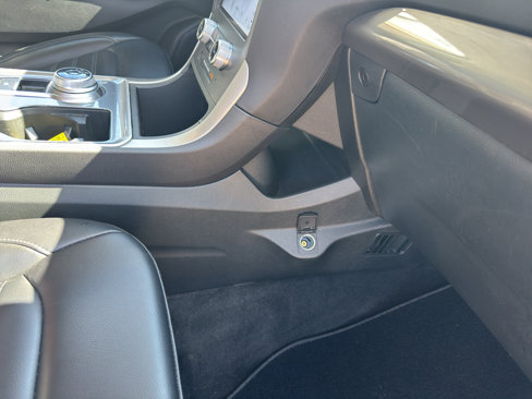 Used 2024 Ford Edge SEL image 26