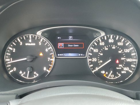 Used 2020 Nissan Pathfinder S image 22