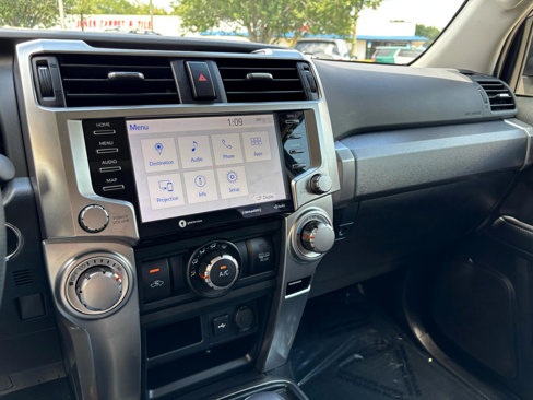 Used 2022 Toyota 4Runner SR5 Premium image 14