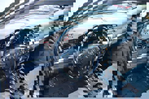 Used 2016 Toyota Camry SE image 16
