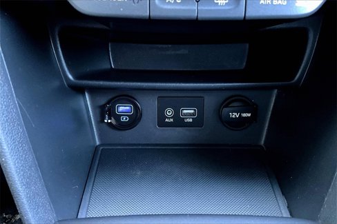 Used 2021 Hyundai Kona SEL image 15