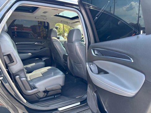 Used 2018 Buick Enclave Essence w/ Trailering Package image 11