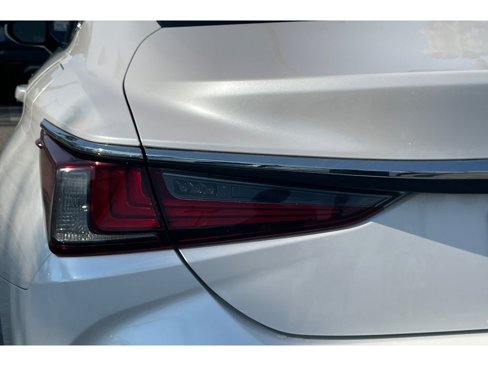 Used 2020 Lexus ES 350 w/ Premium Package image 48