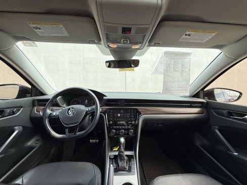 Used 2020 Volkswagen Passat 2.0T SEL image 6