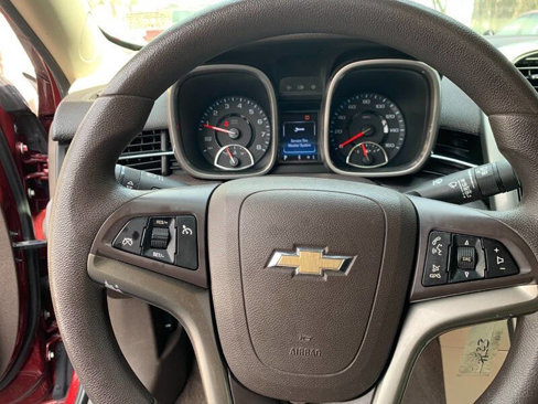 Used 2016 Chevrolet Malibu LT image 15
