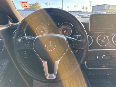 Used 2014 Mercedes-Benz CLA 250 image 7