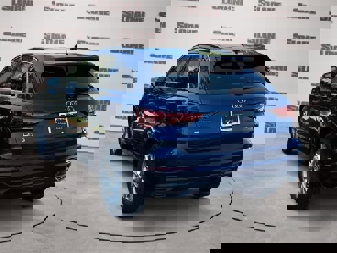 New 2025 Audi Q3 2.0T Premium image 3