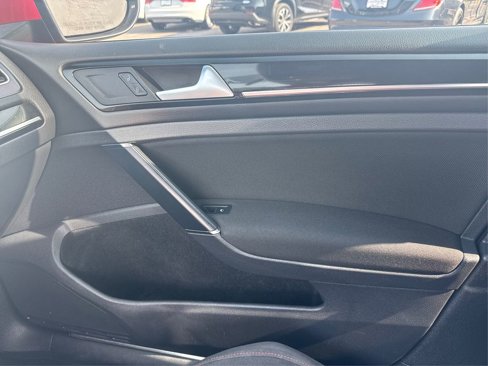 Used 2015 Volkswagen GTI S image 21