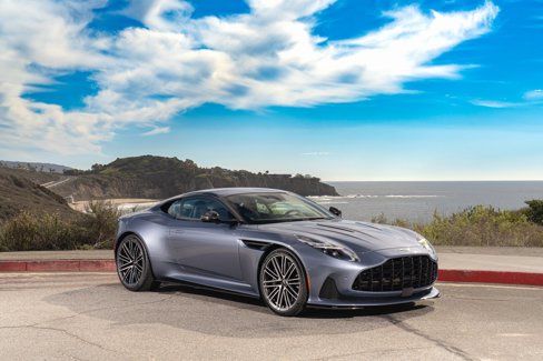 Used 2024 Aston Martin DB12 Coupe image 31
