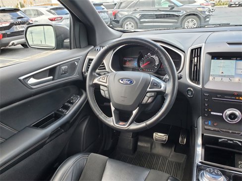 Used 2019 Ford Edge ST w/ Equipment Group 401A image 9
