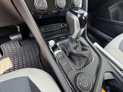 New 2025 Volkswagen Taos S image 20