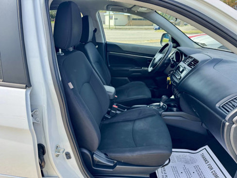 Used 2015 Mitsubishi Outlander Sport ES image 12