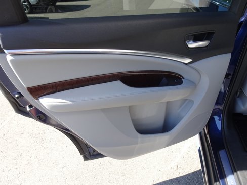 Used 2018 Acura MDX SH-AWD w/ Technology Package image 16