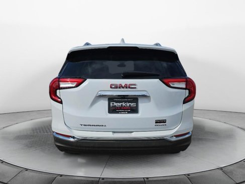 Used 2022 GMC Terrain SLT image 6