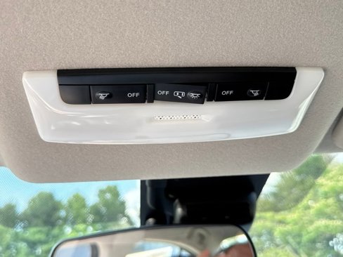 New 2025 Nissan Versa S w/ Trunk Package image 27