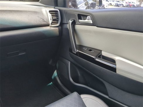 Used 2018 Kia Sportage EX w/ EX Sport Appearance Package image 18
