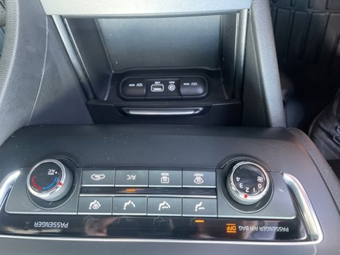 Used 2017 Kia Optima LX image 39