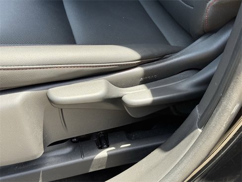 Used 2024 Chevrolet Trax RS w/ Sunroof Package image 27