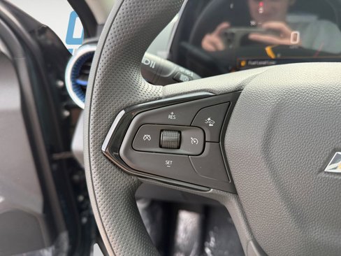 New 2025 Chevrolet Trax LT image 16