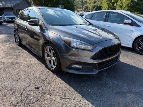 Used 2016 Ford Focus ST image 13