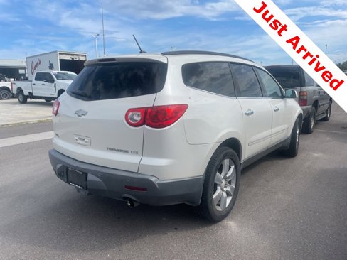 Used 2011 Chevrolet Traverse LTZ image 5