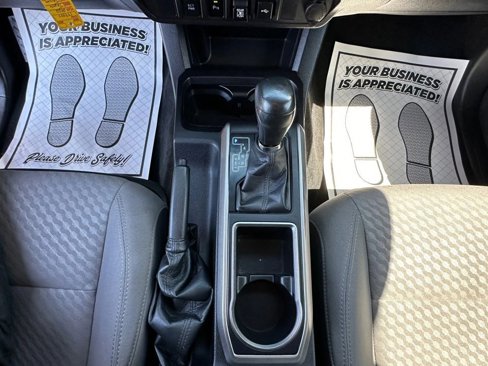Used 2022 Toyota Tacoma SR5 image 25