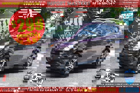 Used 2017 Toyota RAV4 LE image 1