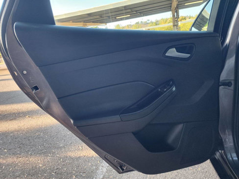 Used 2013 Ford Focus SE image 29
