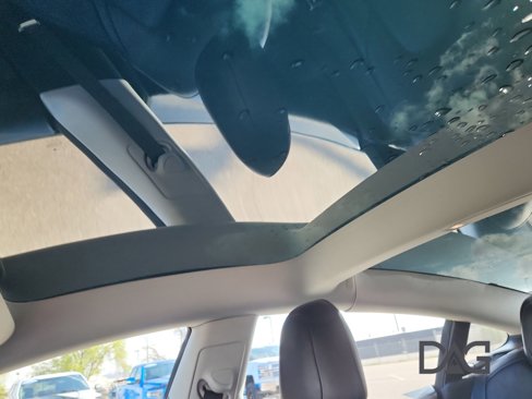Used 2022 Tesla Model 3 Standard Range image 34