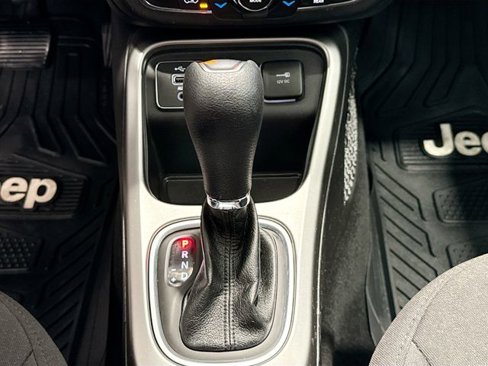 Used 2021 Jeep Compass Sport image 15