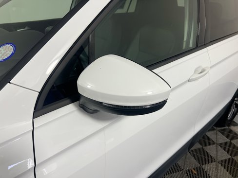 Used 2021 Volkswagen Tiguan S image 12