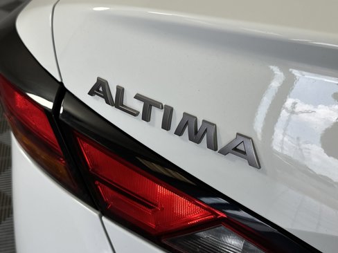 Used 2023 Nissan Altima 2.5 SR image 16