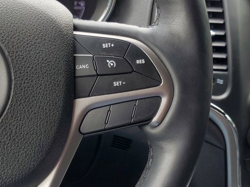 Used 2018 Jeep Grand Cherokee Laredo image 20