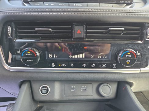 Used 2023 Nissan Rogue SV image 23